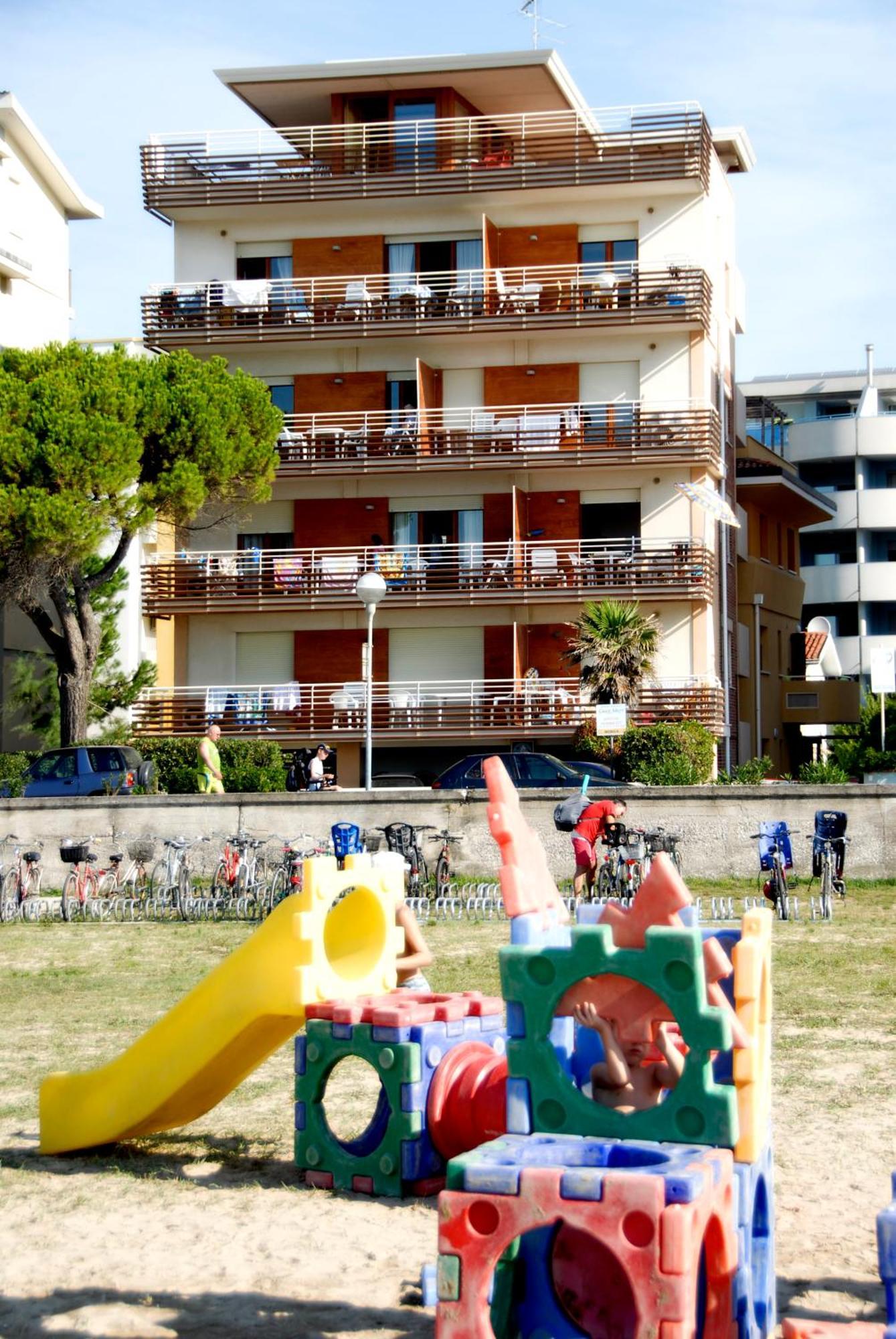 Apartamento Monica Bibione Exterior foto